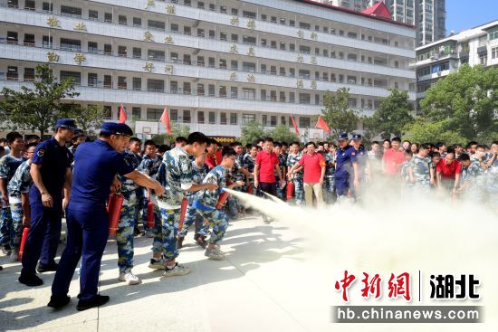 黄石港区初中最新动态报道